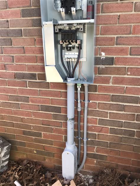 combination electrical service box|Service entrance 200.